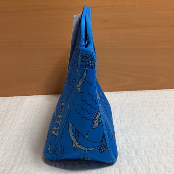 Neoprene Lunch Bag by President’s Choice - Picture 4 of 16